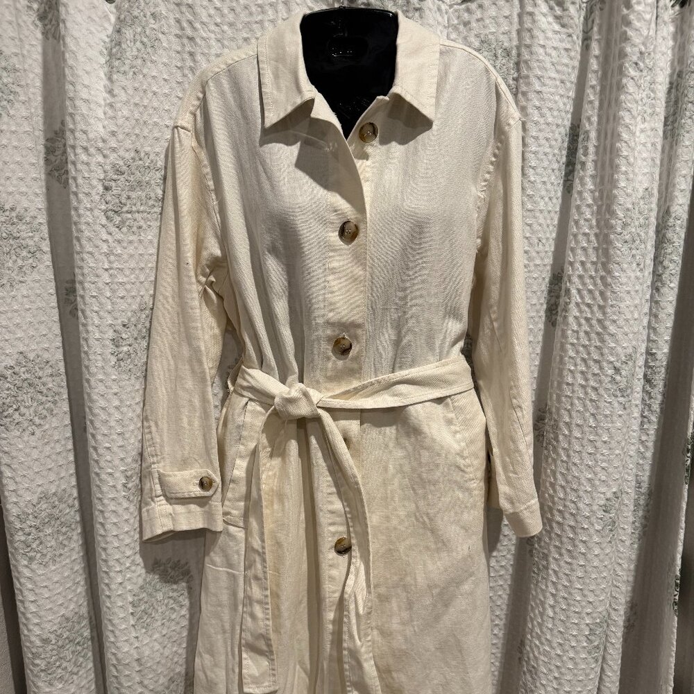 Madewell Belted Trench Coat in Drapey Twill